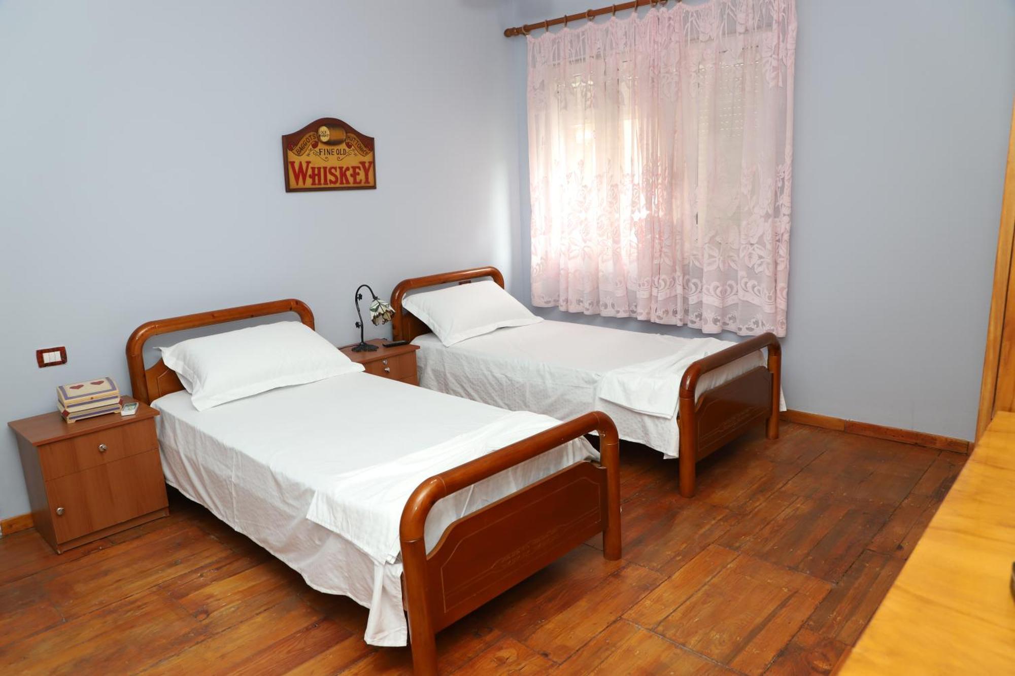 Guesthouse Katerina Berat Buitenkant foto