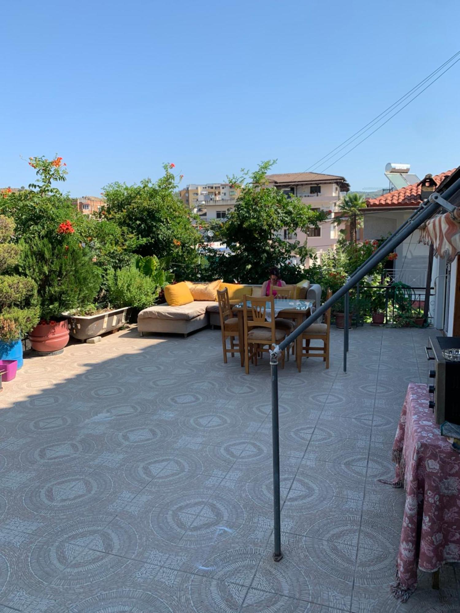 Guesthouse Katerina Berat Buitenkant foto
