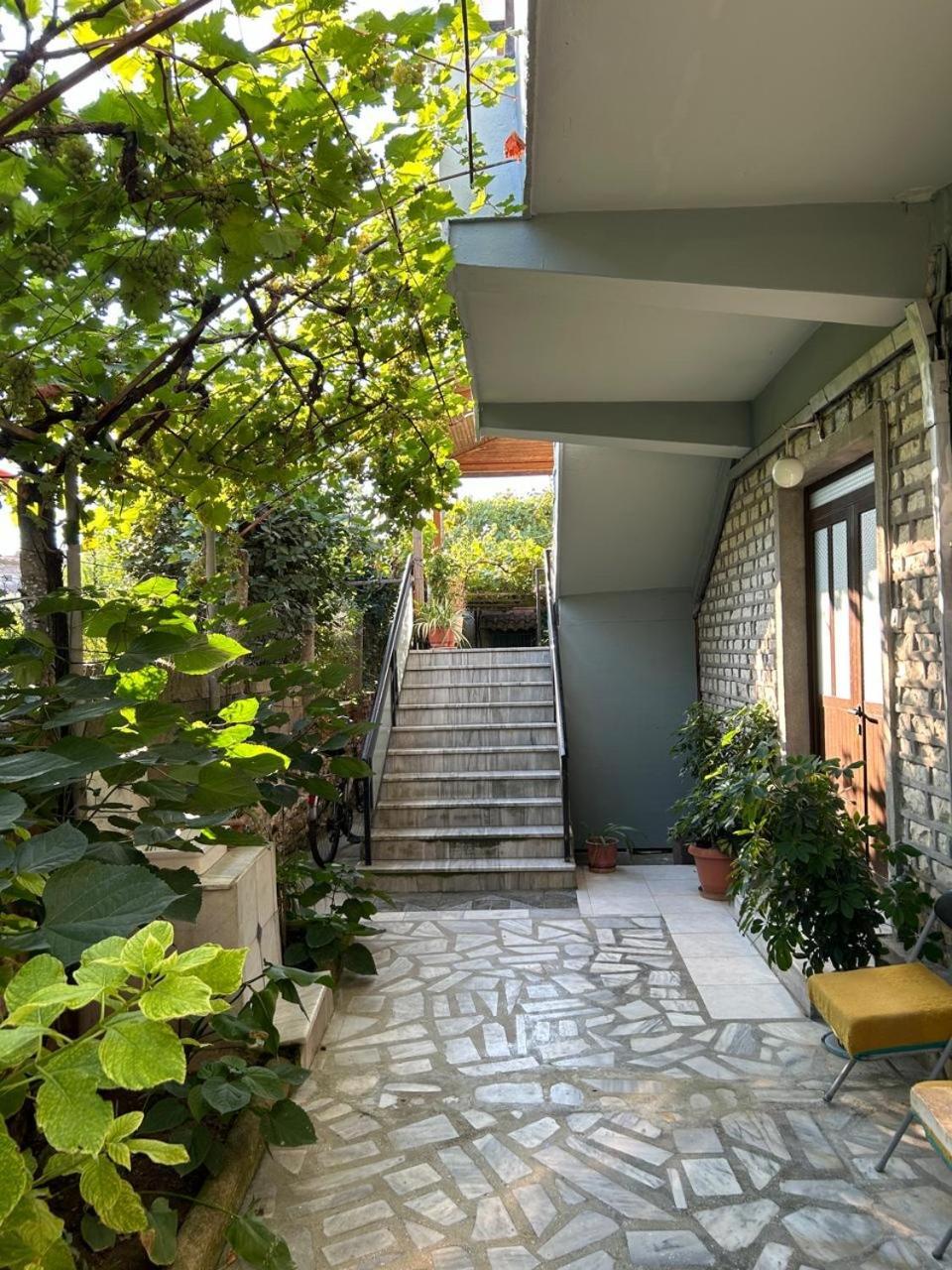 Guesthouse Katerina Berat Buitenkant foto