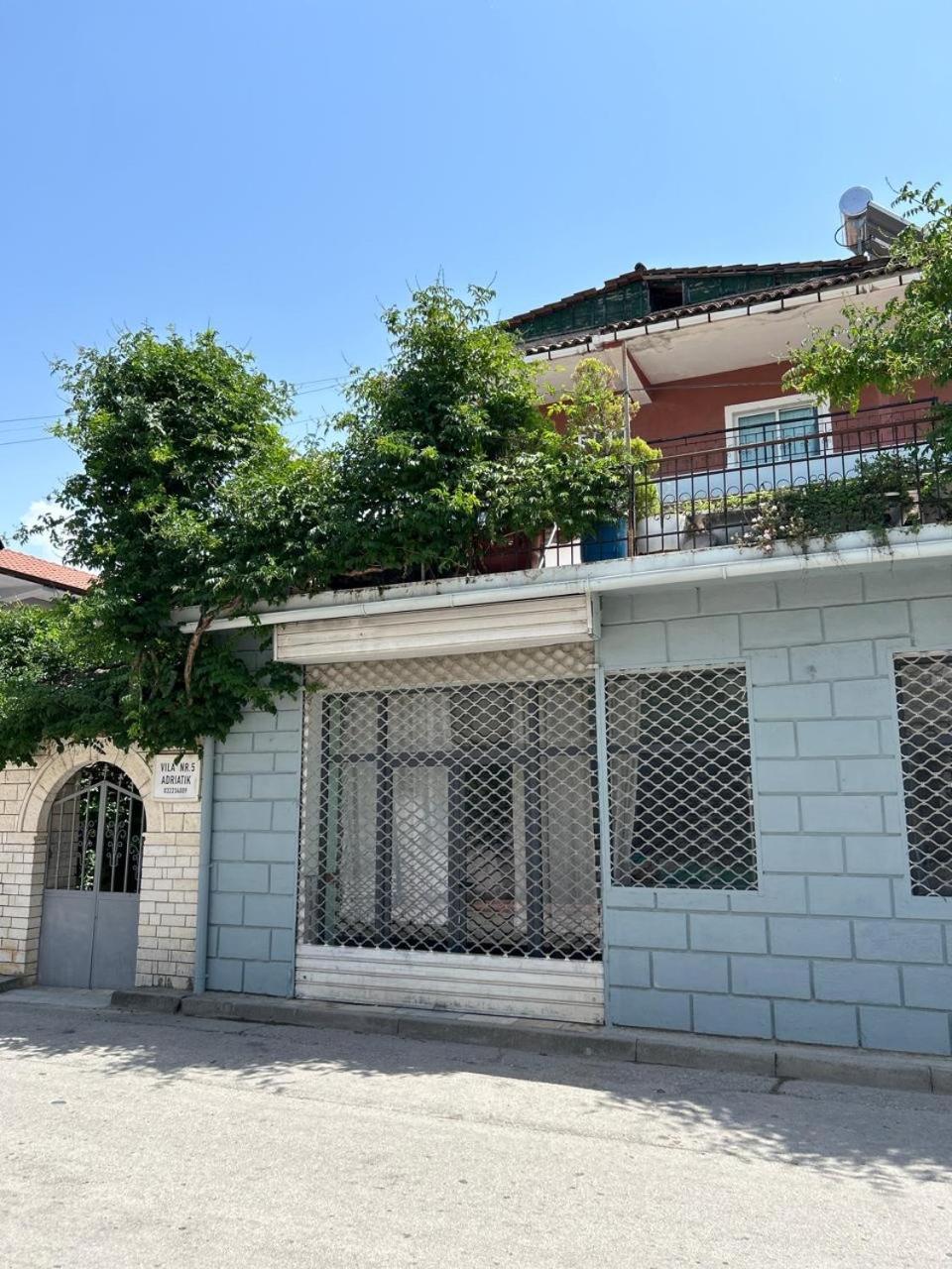 Guesthouse Katerina Berat Buitenkant foto